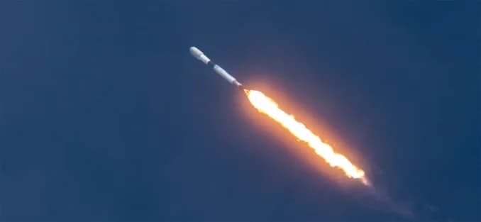 SpaceX запускает 24 спутника Starlink на ракете Falcon 9 с базы Ванденберг