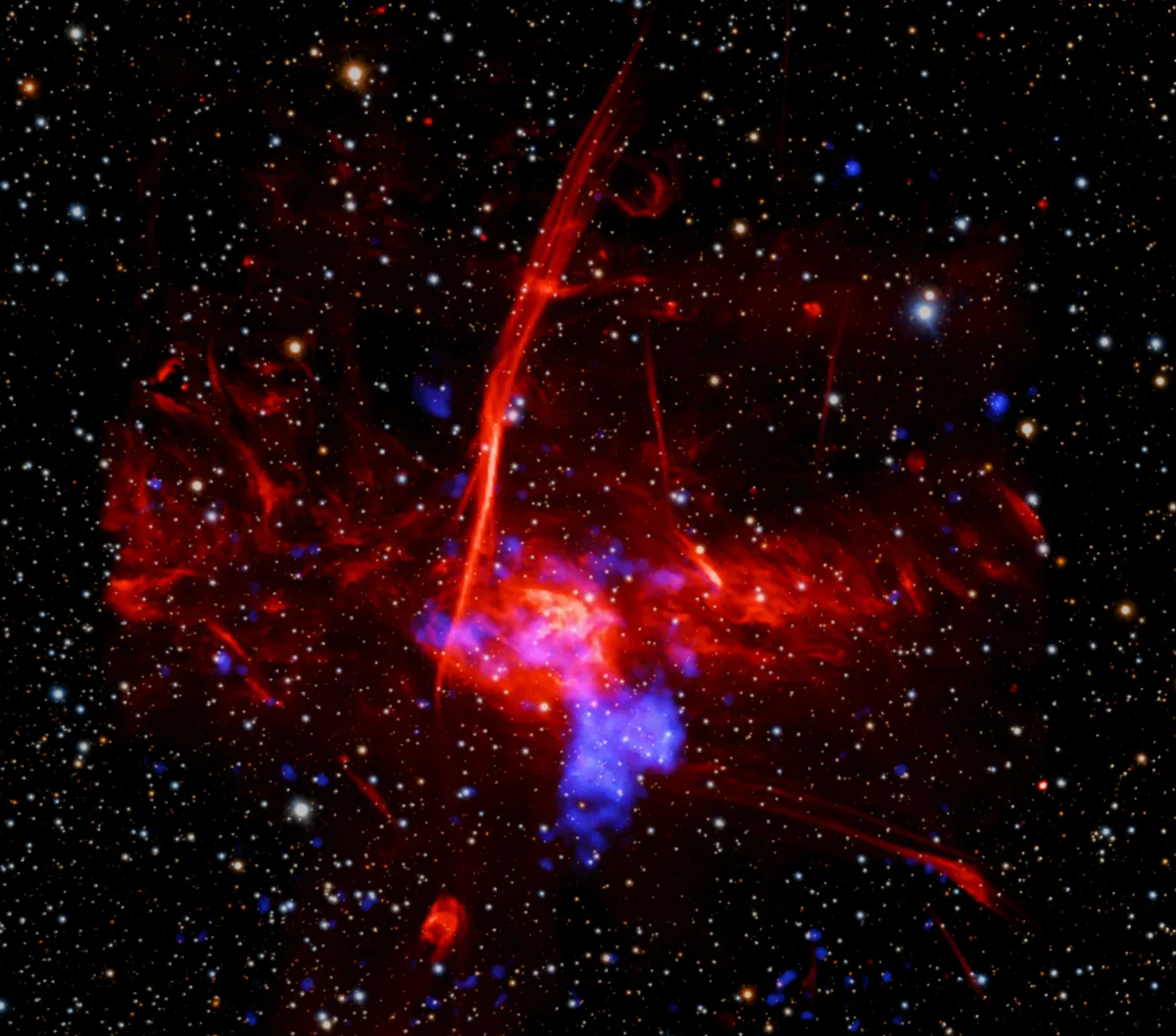 NASA обнаруживает возможный остаток сверхновой в центре галактики - Научные исследования NASA