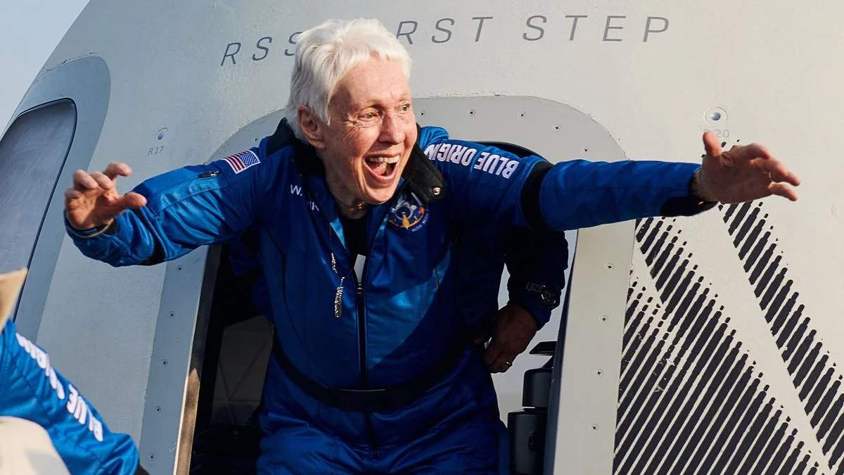 Умерла Уолли Фанк, пионер авиации и астронавтики, в возрасте 87 лет