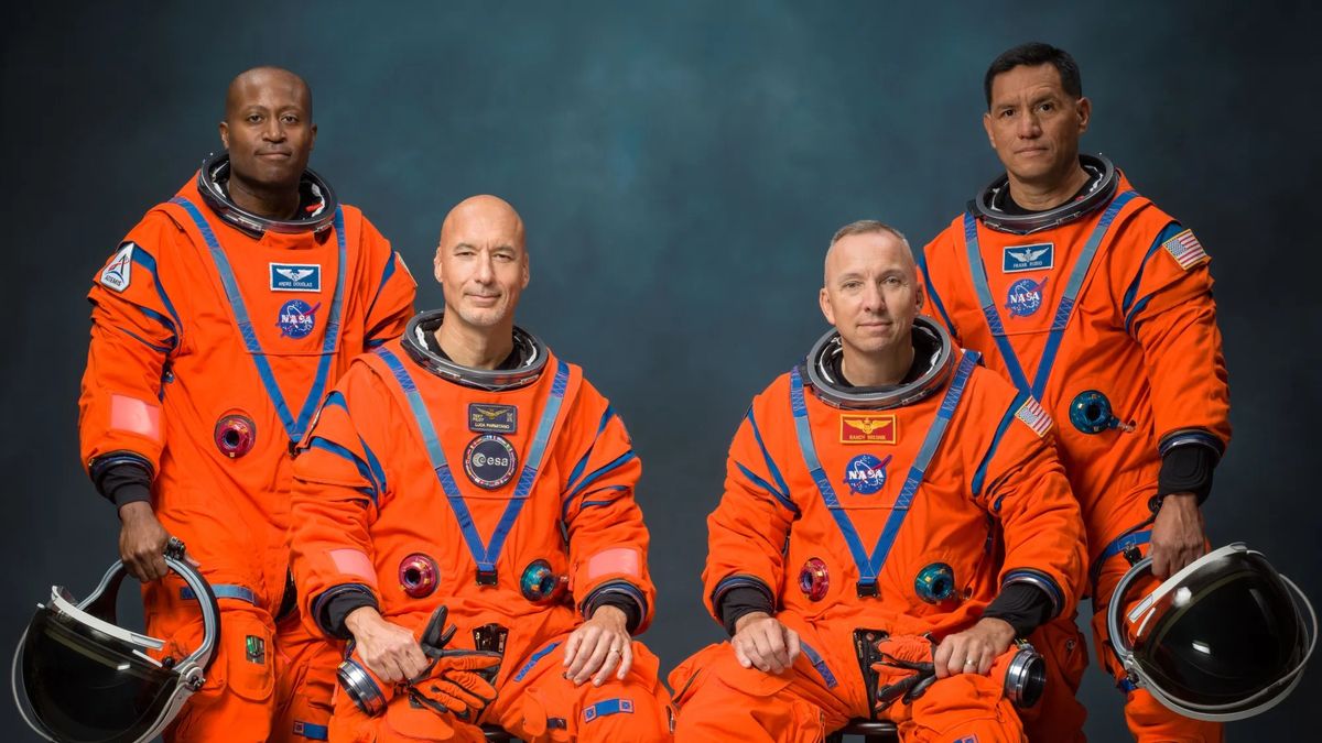 Глава NASA защищает полностью мужской экипаж астронавтов Artemis 3 на фоне критики: 'Я не думаю, что кто-то должен делать из этого выводы'